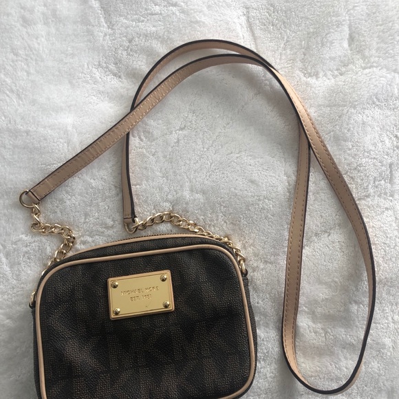 Crossbody Michael Kors Bag - Picture 4 of 5